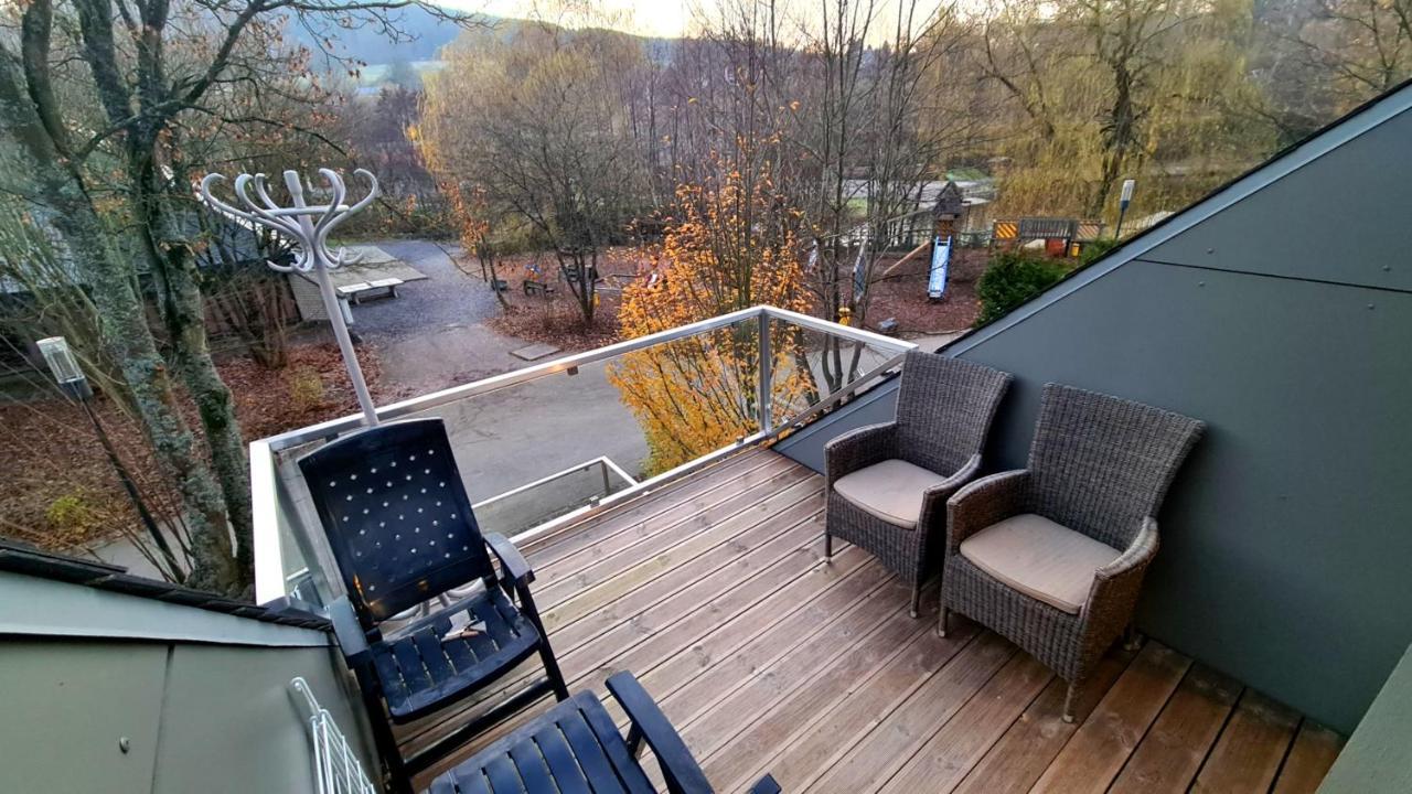 Le Salmoyard, Studio Au Bord Du Lac A Vielsalm Exterior foto